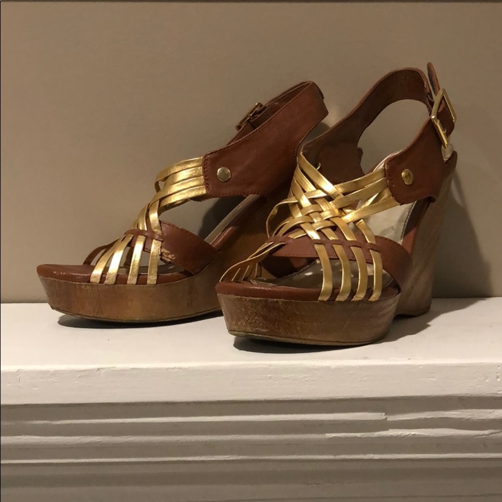 Gold strappy wedge